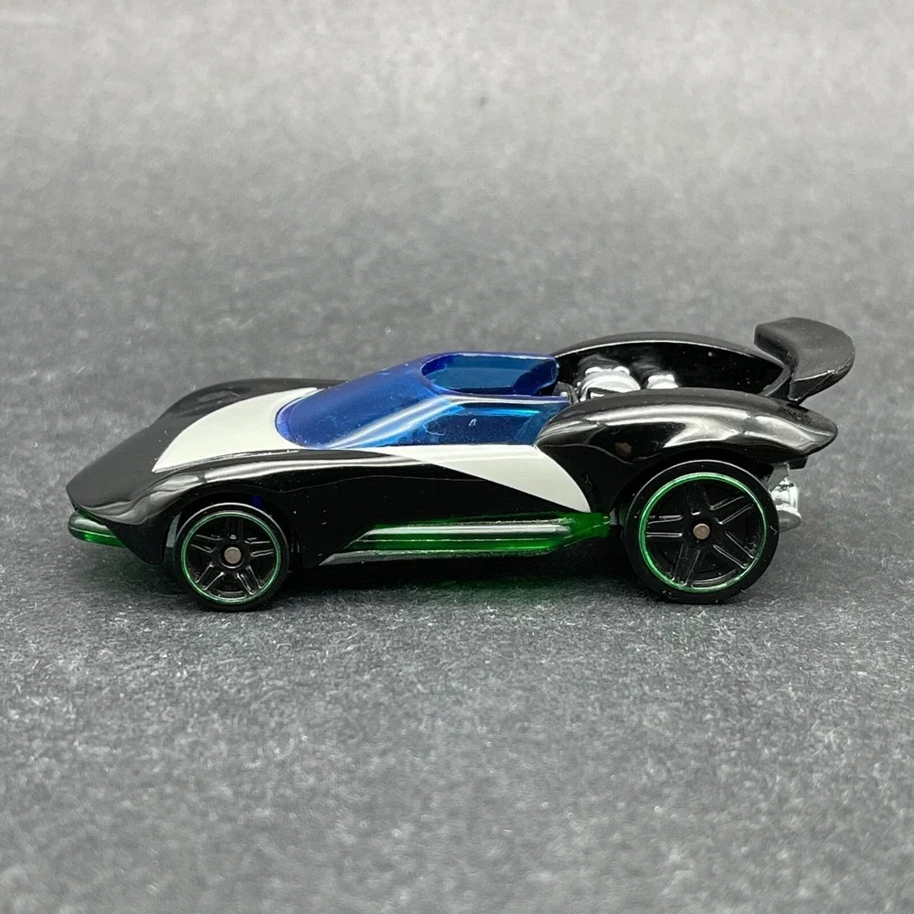 Hot‎ Wheels 2014 Black Car Star Wars DGB60 Diecast 1/64 Scale